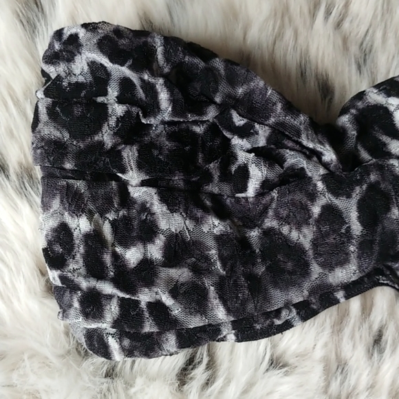 EXPRESS Lace Bandeau - Picture 2 of 8